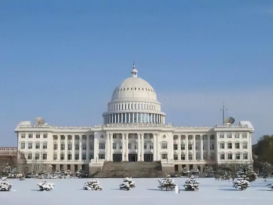 辽宁公办专科大学排名及分数线（2025年高考物理历史类参考）-趣考网