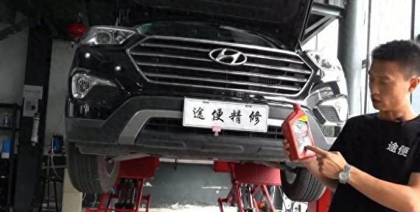 自动挡车型为什么建议定期换变速箱油？这3个征兆说明该换了-趣考网
