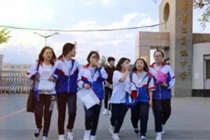 高中努力学习三年，未能考上本科很丢人？本科录取率带你认清现实-趣考网